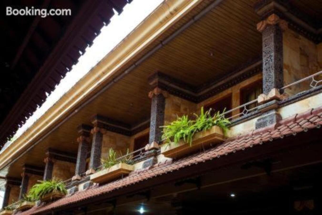 Segara Sadhu Inn Kuta By Ecommerceloka Luaran gambar