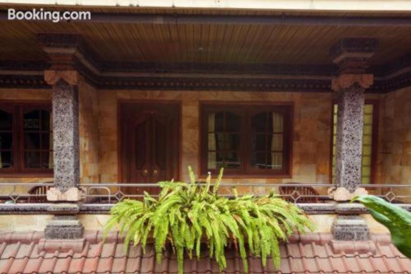 Segara Sadhu Inn Kuta By Ecommerceloka Luaran gambar
